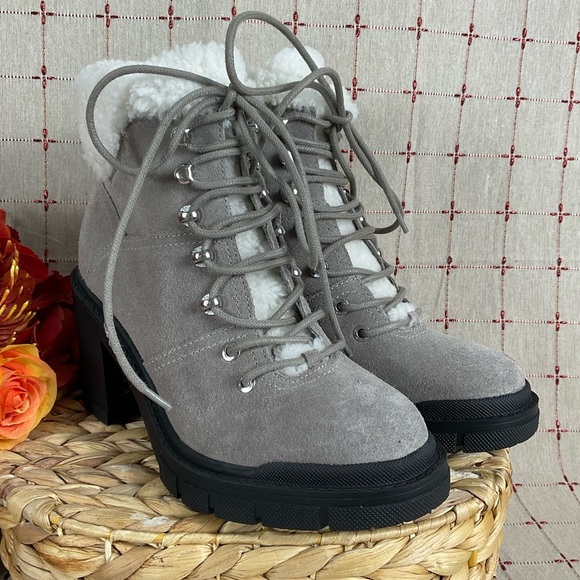 Marc Fisher “VACINTA” Grey Suede Real Fur Lined Lace Up Ankle Boots MLVANLISA 8 - Picture 3 of 9